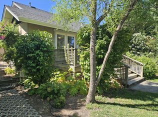 859 Pratt Ave #A, Saint Helena, CA 94574