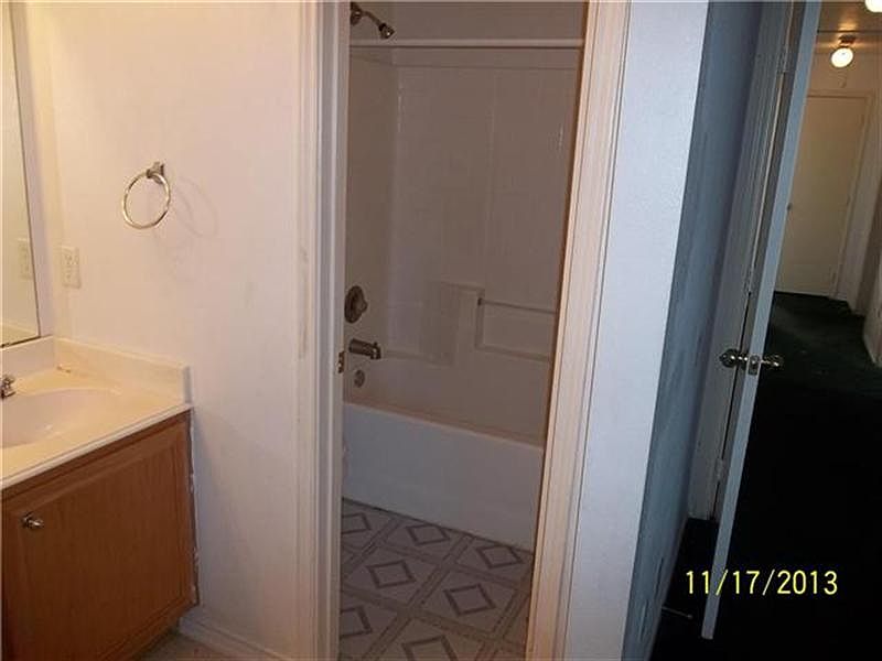 2nd image of 523 Haymarket Dr