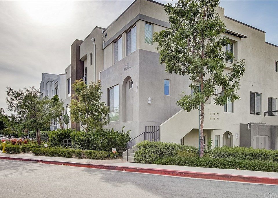 1st image of 5593 Palm Dr Unit 102