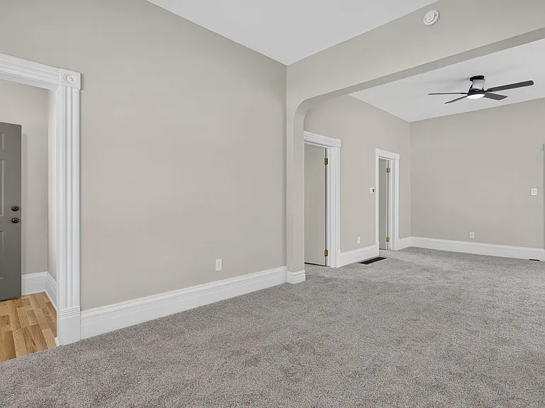 132 S Lincoln St — Photo 8
