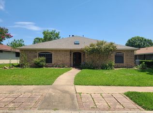 1014 Mayapple Dr, Garland, TX 75043