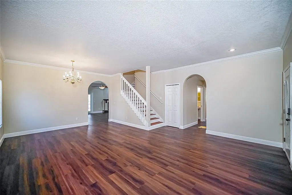 4 bed, 3.5 bath, 2588 sqft, $3,300 — Photo 2