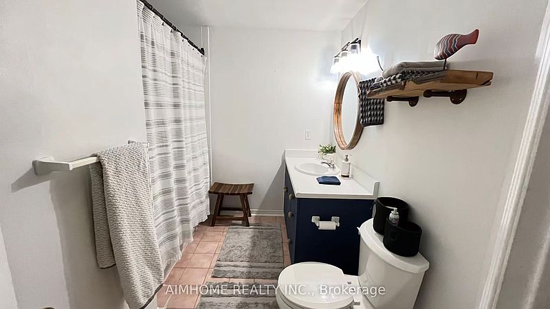 Oakville Townhouse for rent - 3 Bedrooms — photo 8