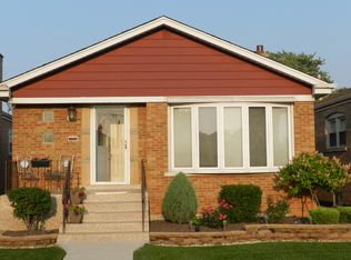 5837 S Rutherford Ave, Chicago, IL 60638