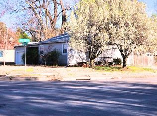 1002 S Hillside Ave, Wichita, KS 67218