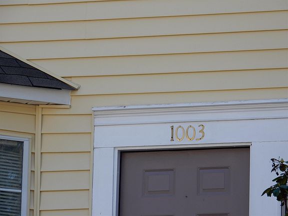 2nd image of 1003 Huntington Trce SE