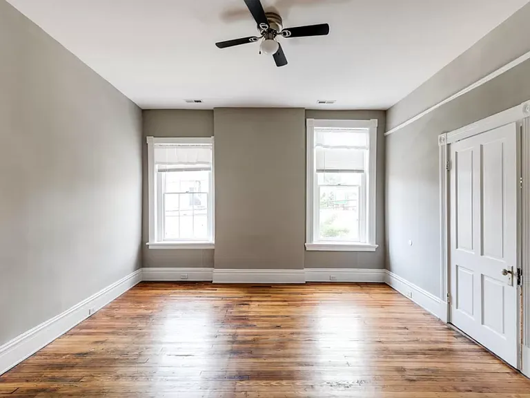 939 W Grace St — Photo 21