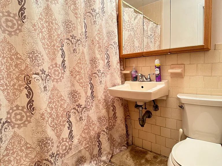 39 Englewood Ave #21 — Photo 6