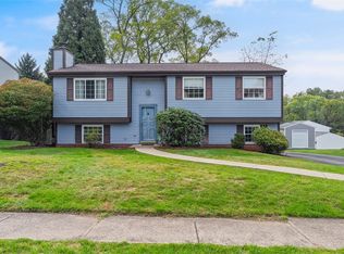 107 Agate Dr, Verona, PA
