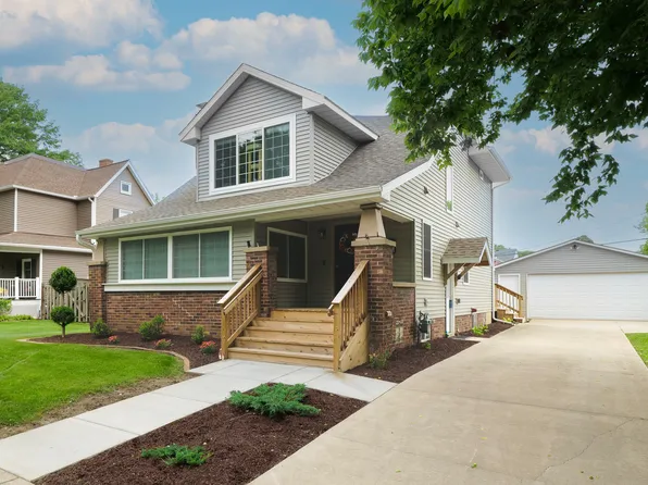 808 W Healey St, Champaign, IL 61820