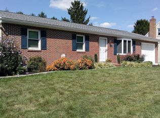 2602 N Rosegarden Blvd, Mechanicsburg, PA 17055