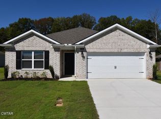 43 Vintage Grove Rd, Jackson, TN 38305