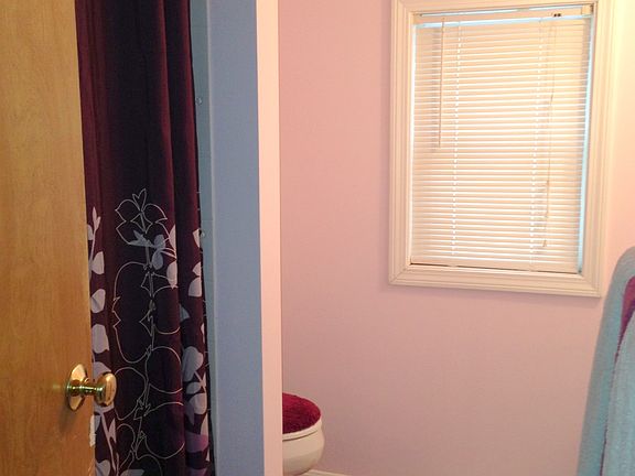 2nd image of 13 Ryefield Dr