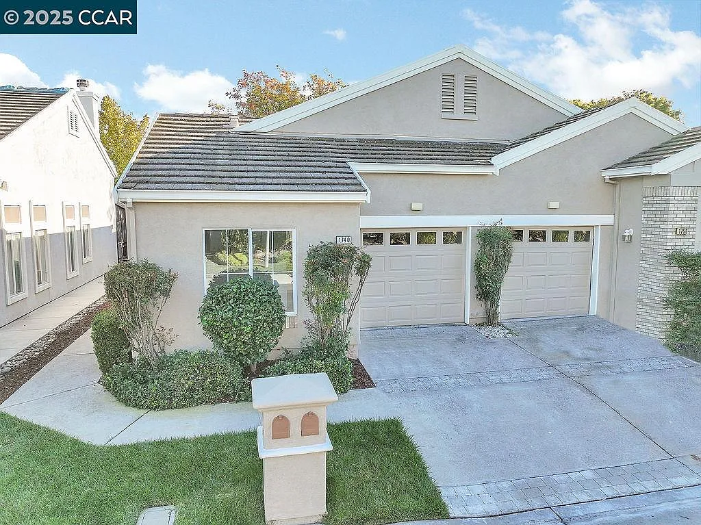 1740 Jubilee Dr photo 1