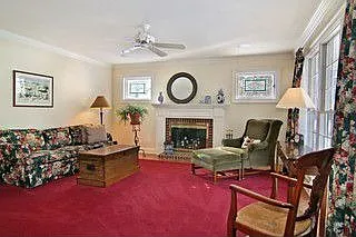 28W609 Woodland Rd photo 1