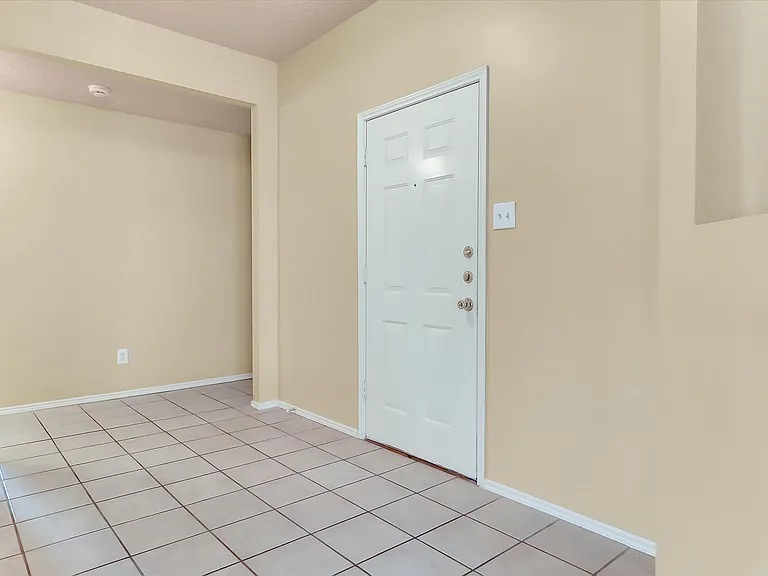 4154 Parterre Dr — Photo 2