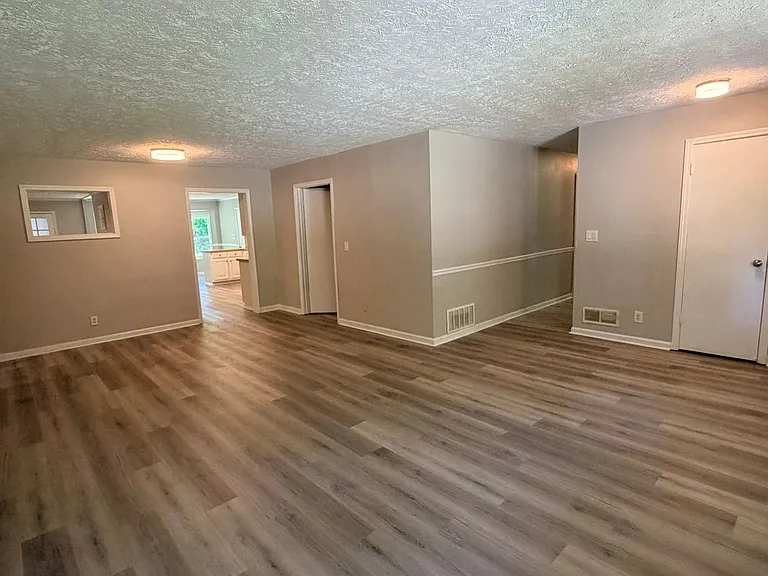 2079 McDaniels Bridge Rd SW — Photo 24