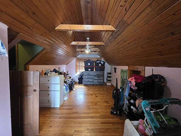 4th image of 845 N 12th St