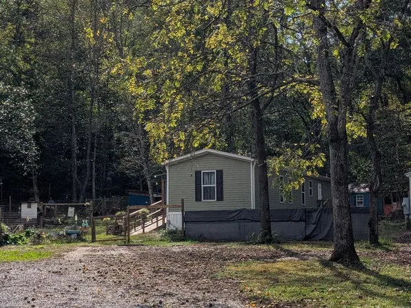 606 Marble Hill Rd, Friendsville, TN 37737