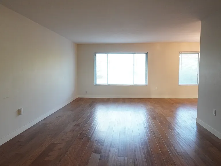 16425 N Desert Holly Dr — Photo 3