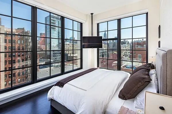 Sold by Compass | media 7