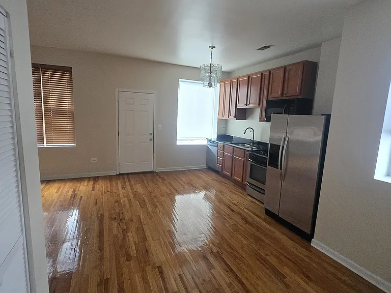 4101 W Gladys Ave — Photo 4