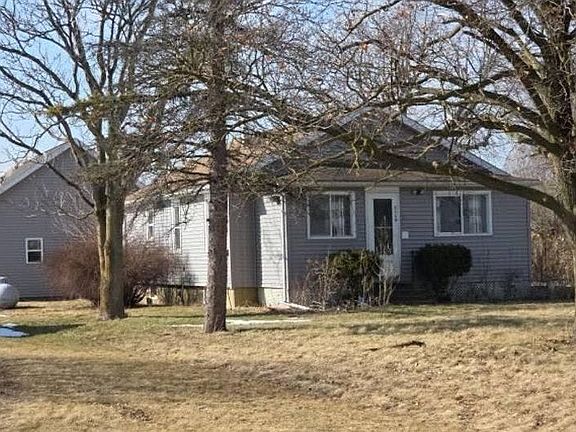 2nd image of 4107 N Fahlsing Rd