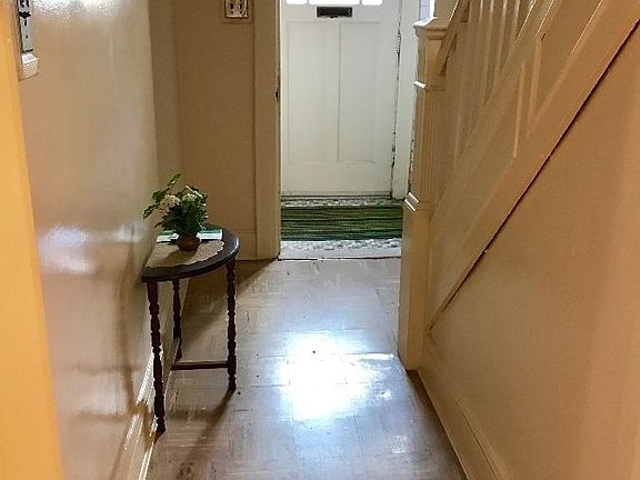 3rd image of 2112 36th St