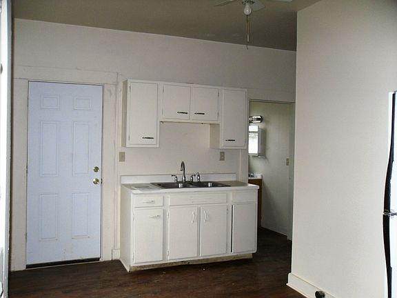 2nd image of 608 Saint Joseph Ave