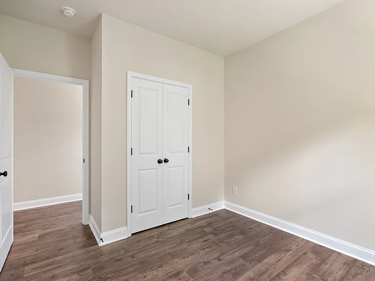 Bedroom2/office