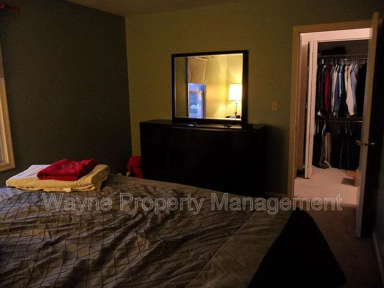 112 Virginia Ave — Photo 16