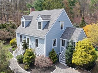17 Newton Rd, Amesbury, MA 01913