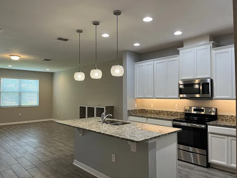 11950 Sands Cv — Photo 3