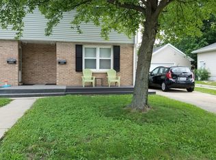 603 Kingsley St, Normal, IL 61761
