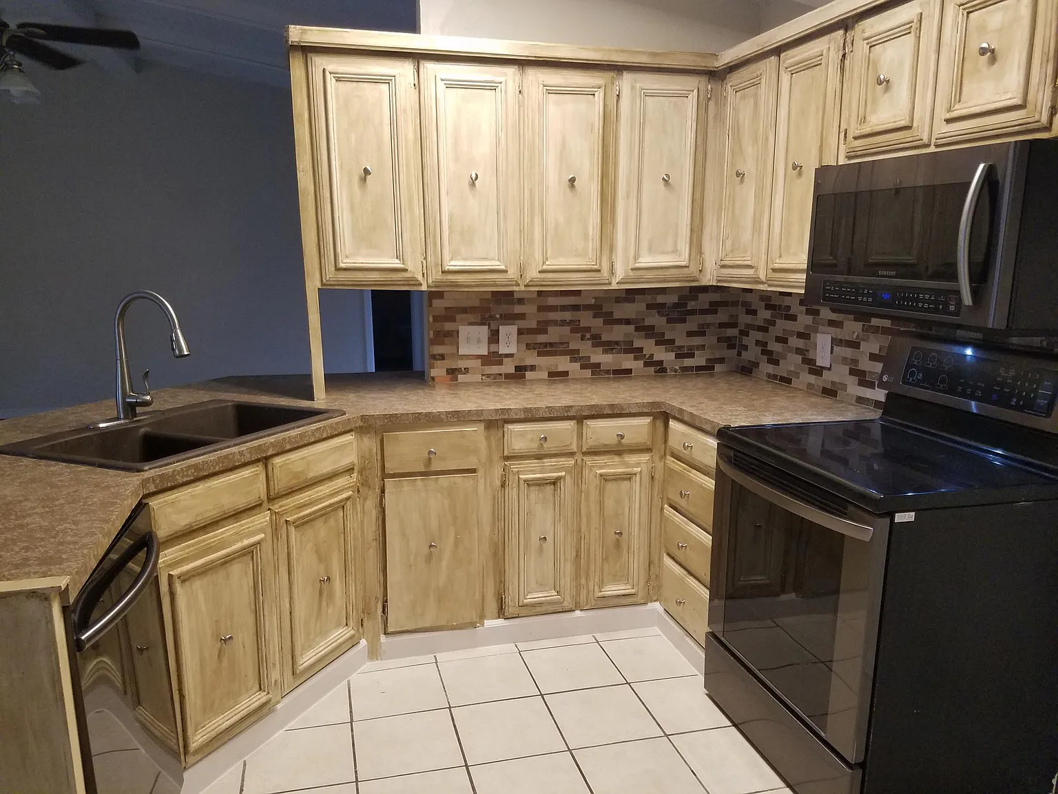 8201 Lynnhaven Ave — Photo 2