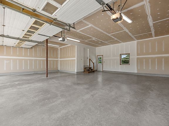 5th image of 8506 Federalist Rd