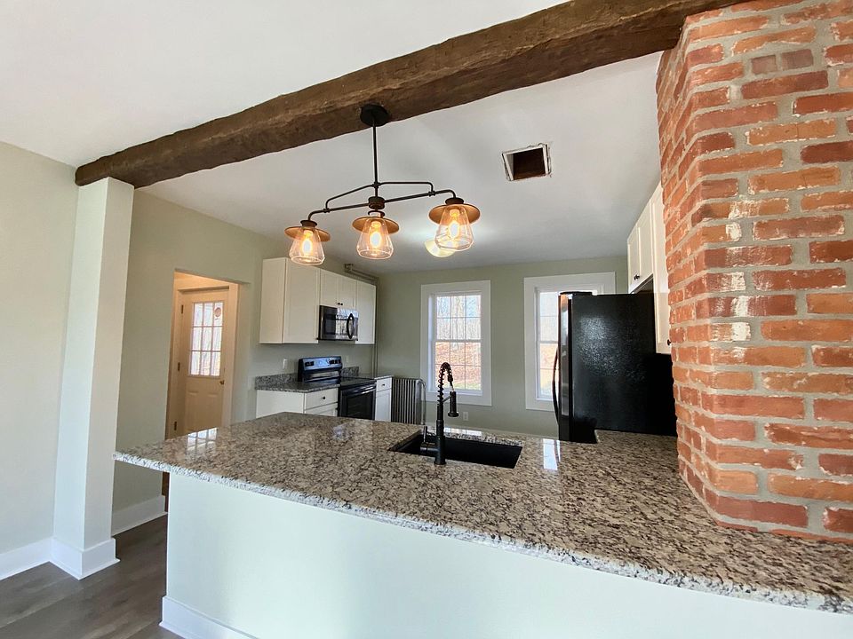 1st image of 363 Lake St