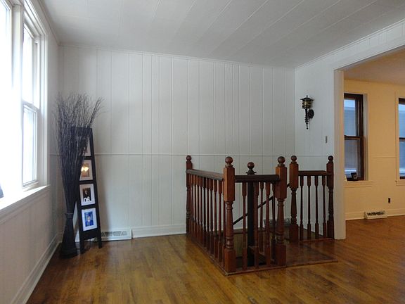 4th image of 3749 S Union Ave