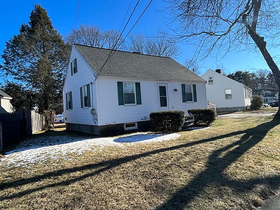 Exterior view of house with front yard