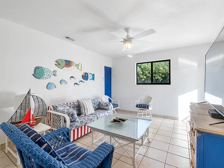 19 Garden Cove Dr — Photo 11
