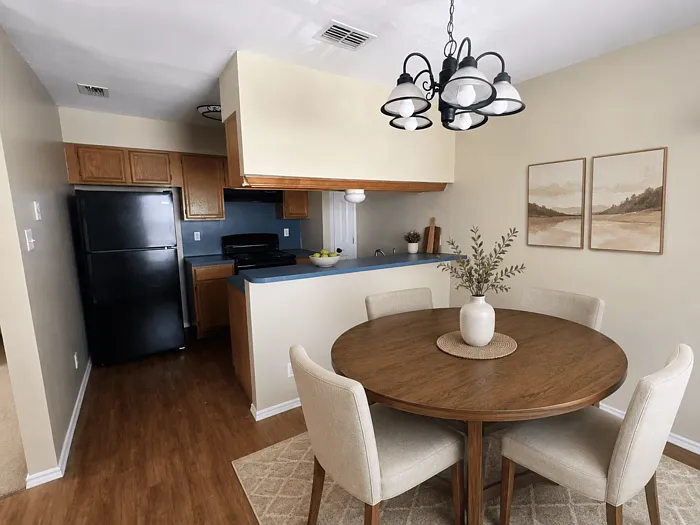 2 bed, 2.0 bath, $750 — Photo 2