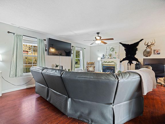 4th image of 210 Big Hill Mountain Rd