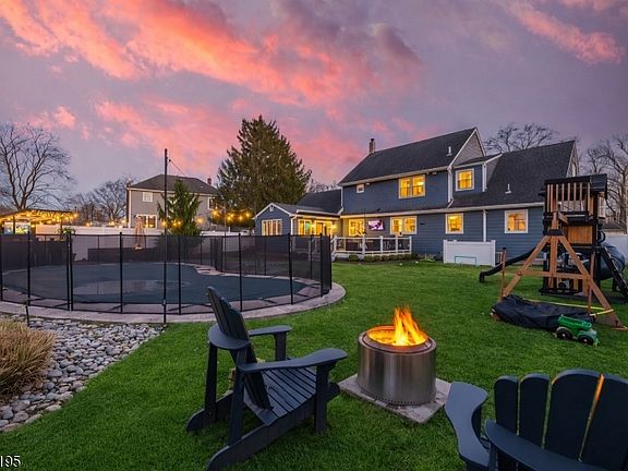 3rd image of 90 Jacksonville Rd