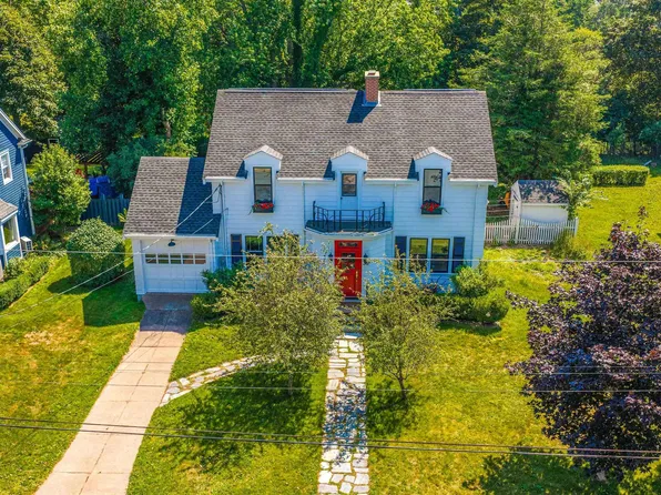 36 Highland Dr, Truro, NS B2N 1B9