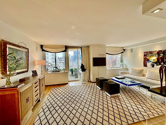 3rd image of 220 E 65th St APT 22C