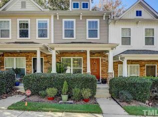 8025 Sunset Branch Ct, Raleigh, NC 27612