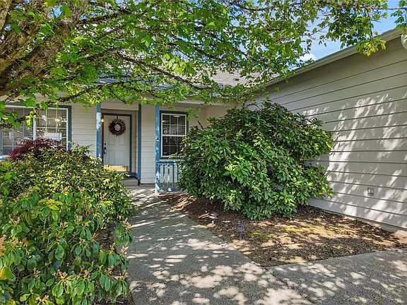 3rd image of 1149 Bayenes Court SE