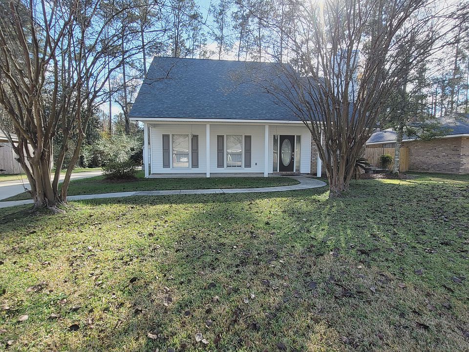 1st image of 217 Wildwood Dr