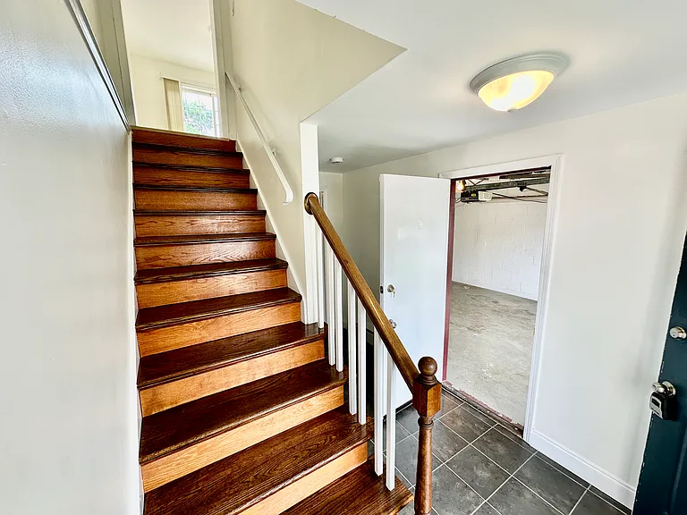 2220 Fox Run — Photo 35