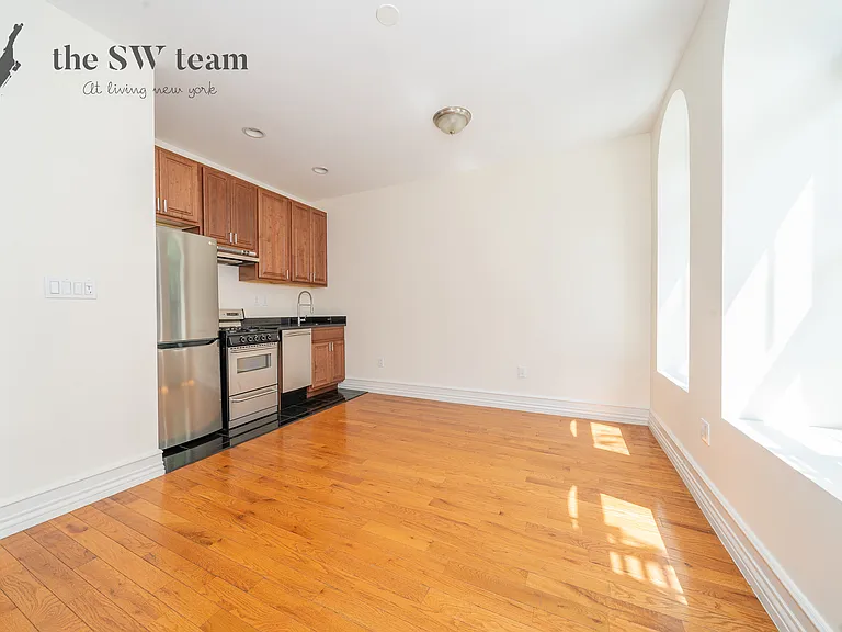 65 W 106th St #4E — Photo 3